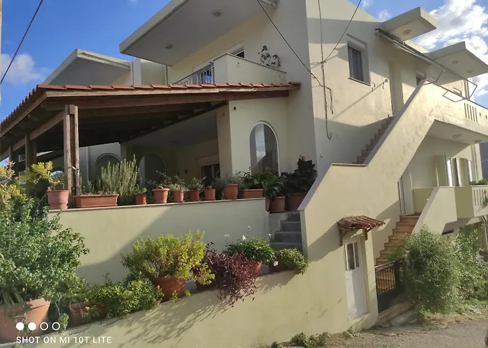 Breeze Holiday Home