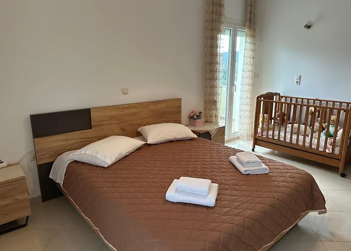 Breeze Holiday Home
